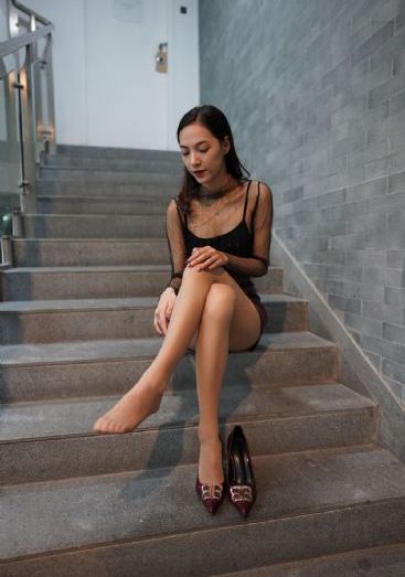 动漫老师胸乳动漫_BD英语完整视频观看