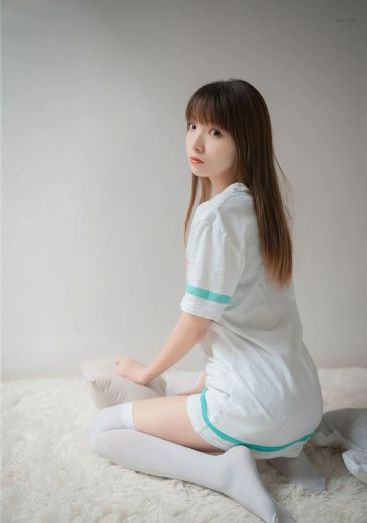 年轻的女大学生_BD英语神马影院在线